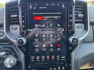 2020 RAM 1500 Laramie Crew Cab SWB 4WD