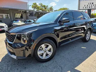 2025 Kia Sorento LX 2WD