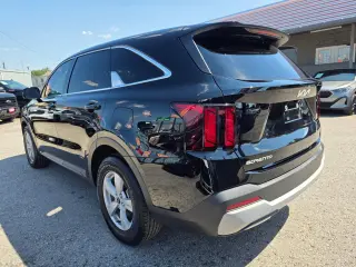 2025 Kia Sorento LX 2WD