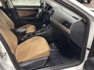 Volkswagen Jetta 2019 SE 4p Sedan