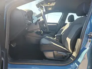 Volkswagen Jetta 2025 Sport 4p Sedan