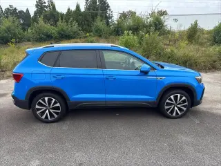 Volkswagen Taos 2023 SE 4dr SUV