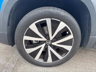 Volkswagen Taos 2023 SE 4dr SUV