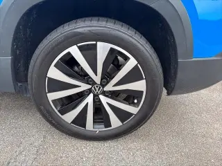 Volkswagen Taos 2023 SE 4dr SUV