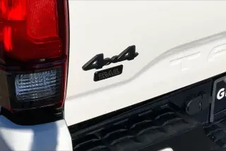 Toyota Tacoma 2023 4x4 TRD Pro 4dr Double Cab 5.0 ft SB 6M