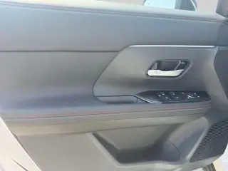 Nissan Kicks 2026 AWD SR 4dr Crossover