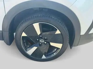 Nissan Kicks 2026 AWD SR 4dr Crossover