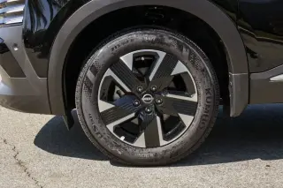 Nissan Kicks 2026 SR 4dr Crossover