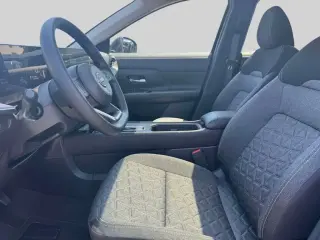 Nissan Kicks 2026 AWD SV 4dr Crossover