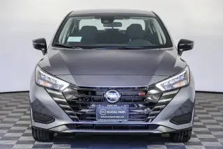 Nissan Versa 2025 SR 4dr Sedán