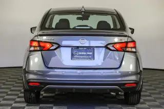 Nissan Versa 2025 SR 4dr Sedán