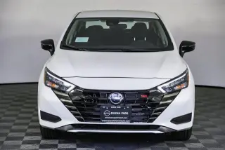 Nissan Versa 2025 SR 4dr Sedan