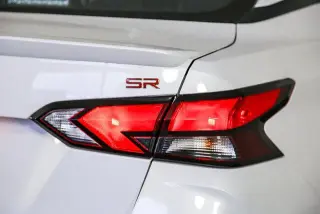 Nissan Versa 2025 SR 4dr Sedan