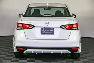 Nissan Versa 2025 SR 4dr Sedan