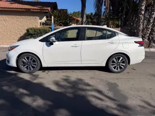 Nissan Versa 2024 SV 4dr Sedán