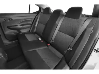 Nissan Versa 2024 SV Sedán 4 puertas