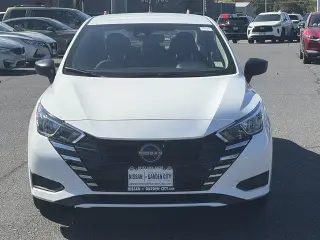 Nissan Versa 2024 S 4dr Sedán CVT
