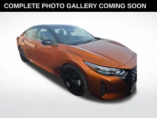 Nissan Sentra 2024 SR 4dr Sedán