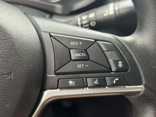 Nissan Sentra 2023 SV Sedán 4 puertas