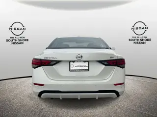 Nissan Sentra 2023 SV Sedán 4 puertas
