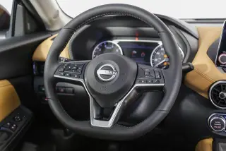 Nissan Sentra 2025 SV 4dr Sedán