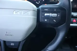 Sedán Kia K4 2025 GT-Line 4dr