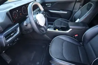 Sedán Kia K4 2025 GT-Line 4dr