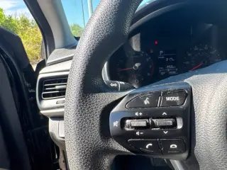 Kia Rio 2023 S 4dr Sedán