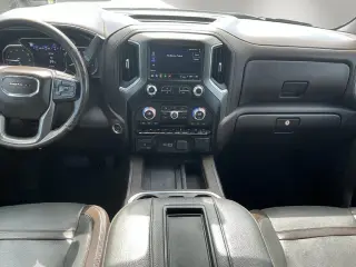 GMC Sierra 1500 Limited 2022 4x4 Denali 4p Cab de tripulación Crew 5.8 ft. SB