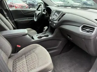 Chevrolet Equinox 2023 4x4 LT 4p SUV con 2 filas de asientos