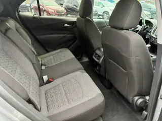 Chevrolet Equinox 2023 4x4 LT 4p SUV con 2 filas de asientos