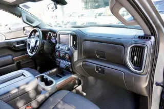 Chevrolet Silverado 1500 2021 4x2 RST 4dr Cab de Tripulación de 5.8 ft. SB