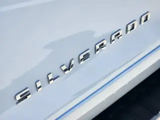 Chevrolet Silverado 1500 2017 4x2 LT 4dr Crew Cab 5.8 ft. SB