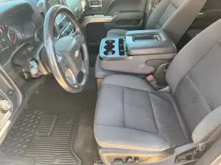 Chevrolet Silverado 1500 2017 4x2 LT 4dr Crew Cab 5.8 ft. SB