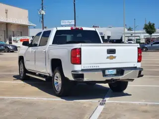 Chevrolet Silverado 1500 2017 4x2 LT 4dr Crew Cab 5.8 ft. SB