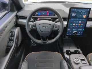 Ford Mustang Mach-E 2023 AWD GT 4dr SUV
