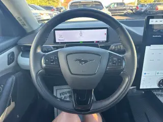 Ford Mustang Mach-E 2023 AWD Premium 4dr SUV