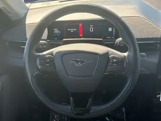 Ford Mustang Mach-E 2023 AWD Premium SUV 4dr