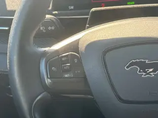 Ford Mustang Mach-E 2023 AWD Premium SUV 4dr