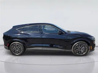 Ford Mustang Mach-E 2026 Premium 4dr SUV
