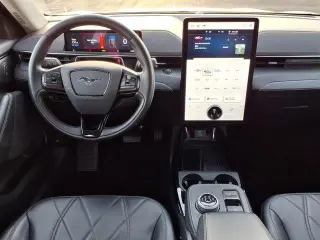 Ford Mustang Mach-E 2024 Select 4dr SUV