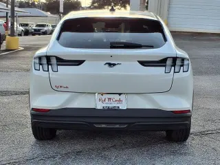 Ford Mustang Mach-E 2024 Select 4dr SUV