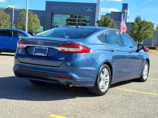 Ford Fusion 2018 SE 4dr Sedán