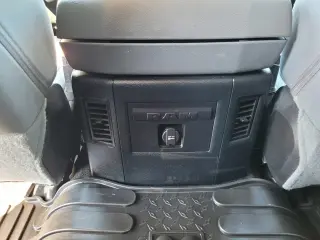 Ram 2500 2016 4x4 SLT de 4 puertas, cabina doble, batea corta de 6.3 pies