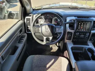 Ram 2500 2016 4x4 SLT de 4 puertas, cabina doble, batea corta de 6.3 pies