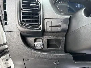 Ram ProMaster 2025 Tradesman 2500 136 WB 3dr Low Roof Cargo Van sin asiento del pasajero