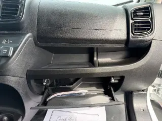 Ram ProMaster 2025 Tradesman 2500 136 WB 3dr Low Roof Cargo Van sin asiento del pasajero