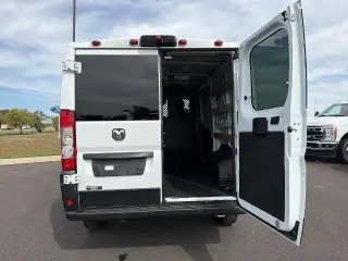 Ram ProMaster 2025 Tradesman 2500 136 WB 3dr Low Roof Cargo Van sin asiento del pasajero