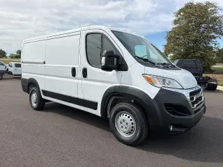 Ram ProMaster 2025 Tradesman 2500 136 WB 3dr Low Roof Cargo Van sin asiento del pasajero