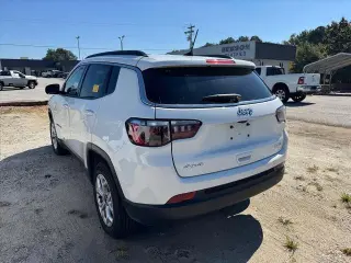Jeep Compass 2025 4x4 Latitude 4dr SUV